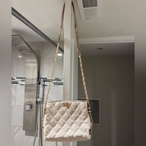 Boutique bag used once